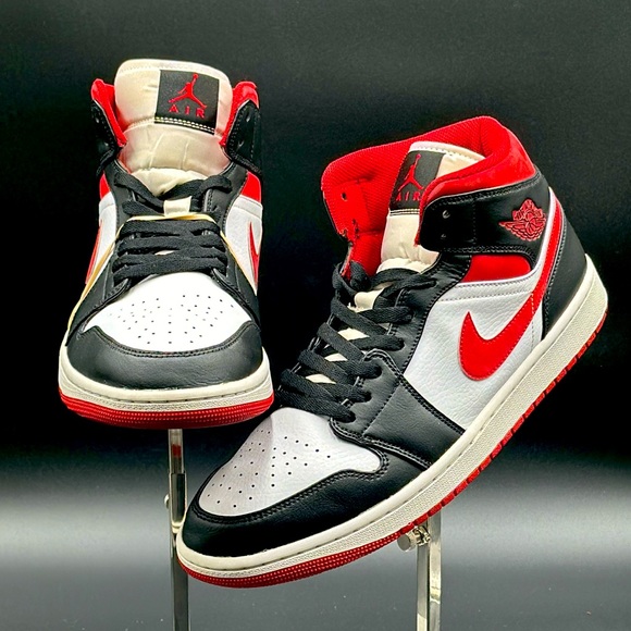 Jordan 1 Retro High OG “Gym Red” 2019. Size 11. Mens. Like New Condition!! - Picture 3 of 6